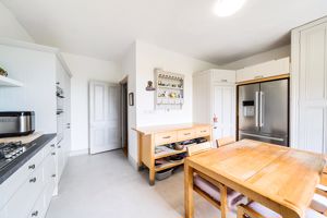 Kitchen / Breakfast Room - click for photo gallery